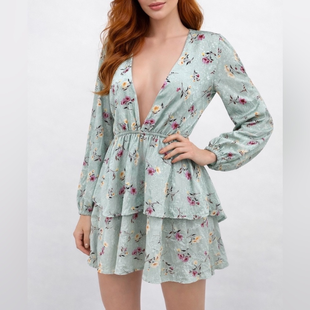 Revolve MAJORELLE Green/Pink Floral Berkshire Plunge Tiered Mini Dress Size M